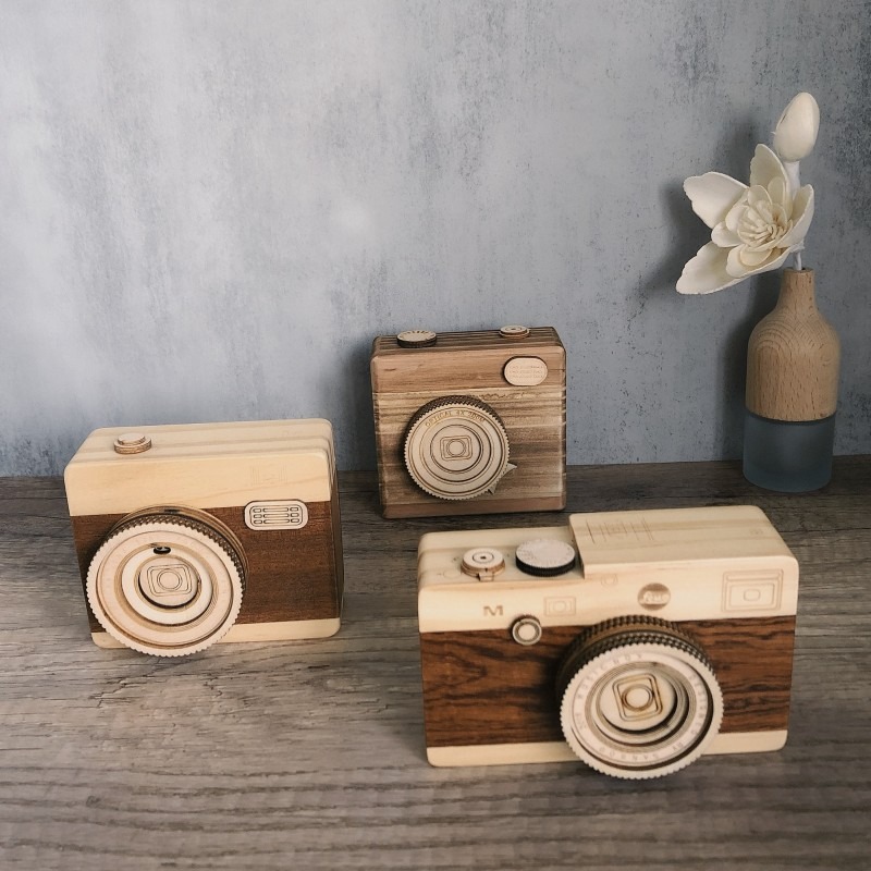 Boîte à musique vintage en boi - Collectible Vintage Cameras avis et prix